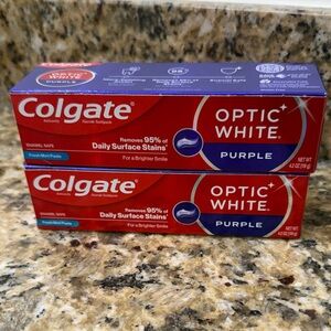 NWT Colgate Optic White Purple Toothpaste - Fresh Mint Paste 4.2 oz